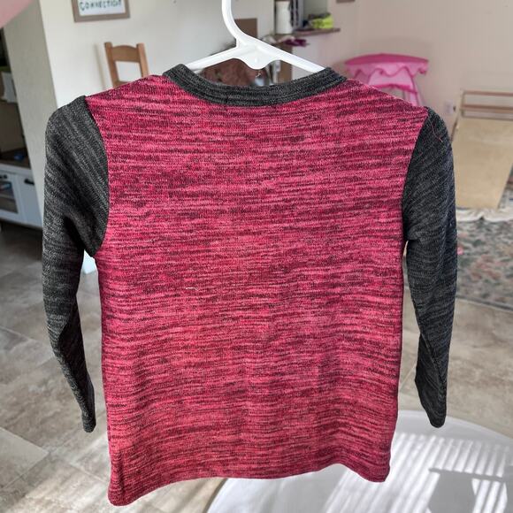 Frenchie Baby Toddler Boy’s Red Black Heather V-Neck Shirt Size 18M NWT - Picture 2 of 3